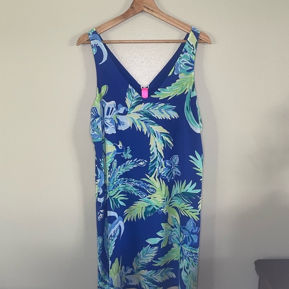 Lilly Pulitzer | Reversible Florin V-Neck Dress, NWOT, size Medium - Picture 4 of 12
